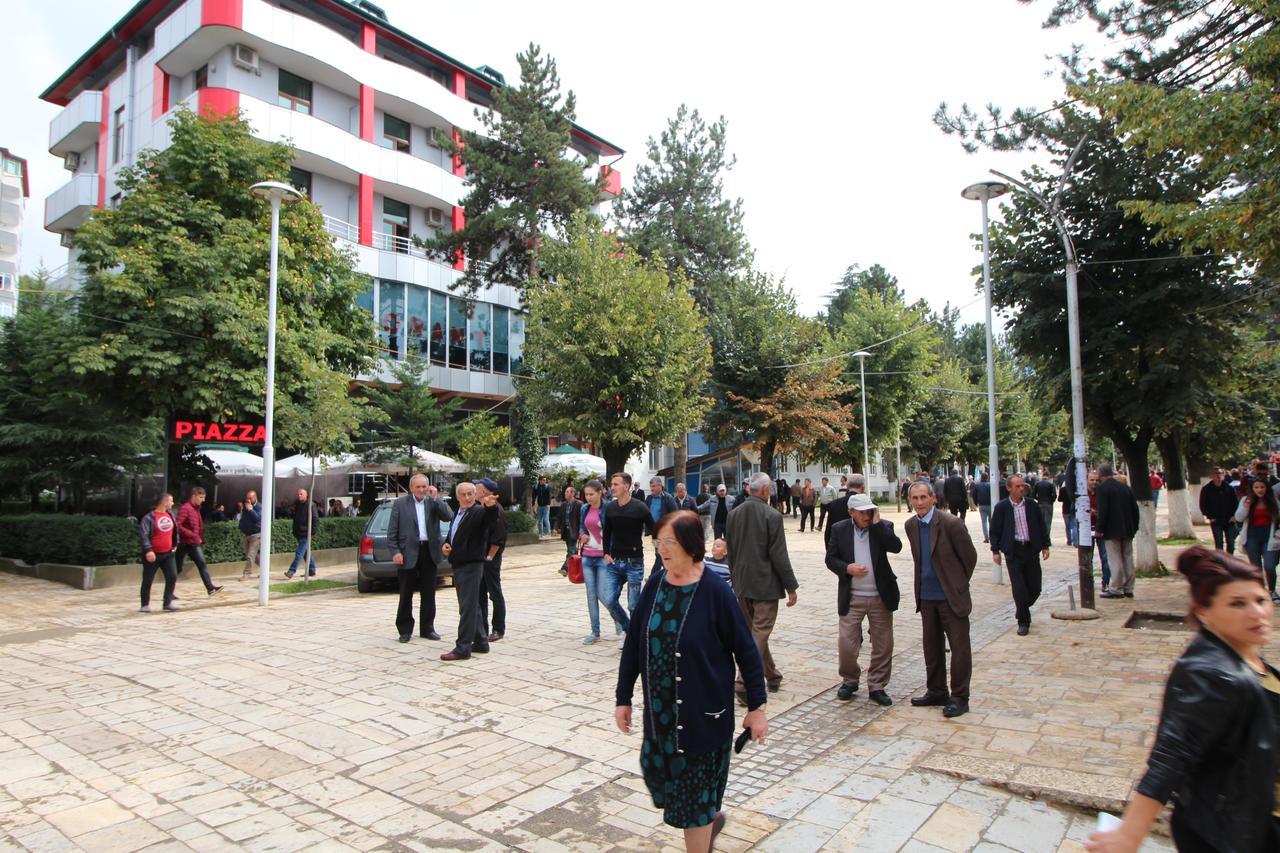 Hotel Piazza Peshkopi Exterior photo