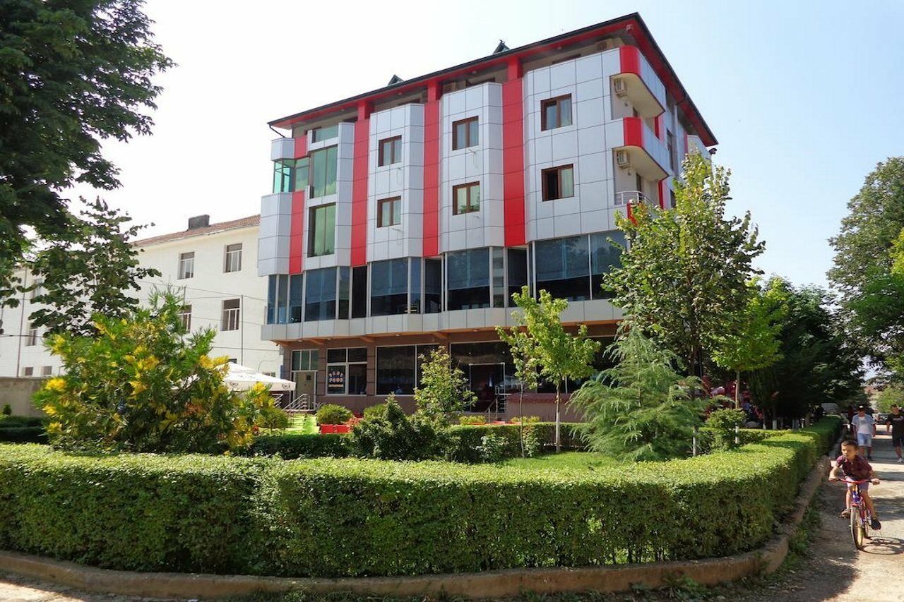 Hotel Piazza Peshkopi Exterior photo